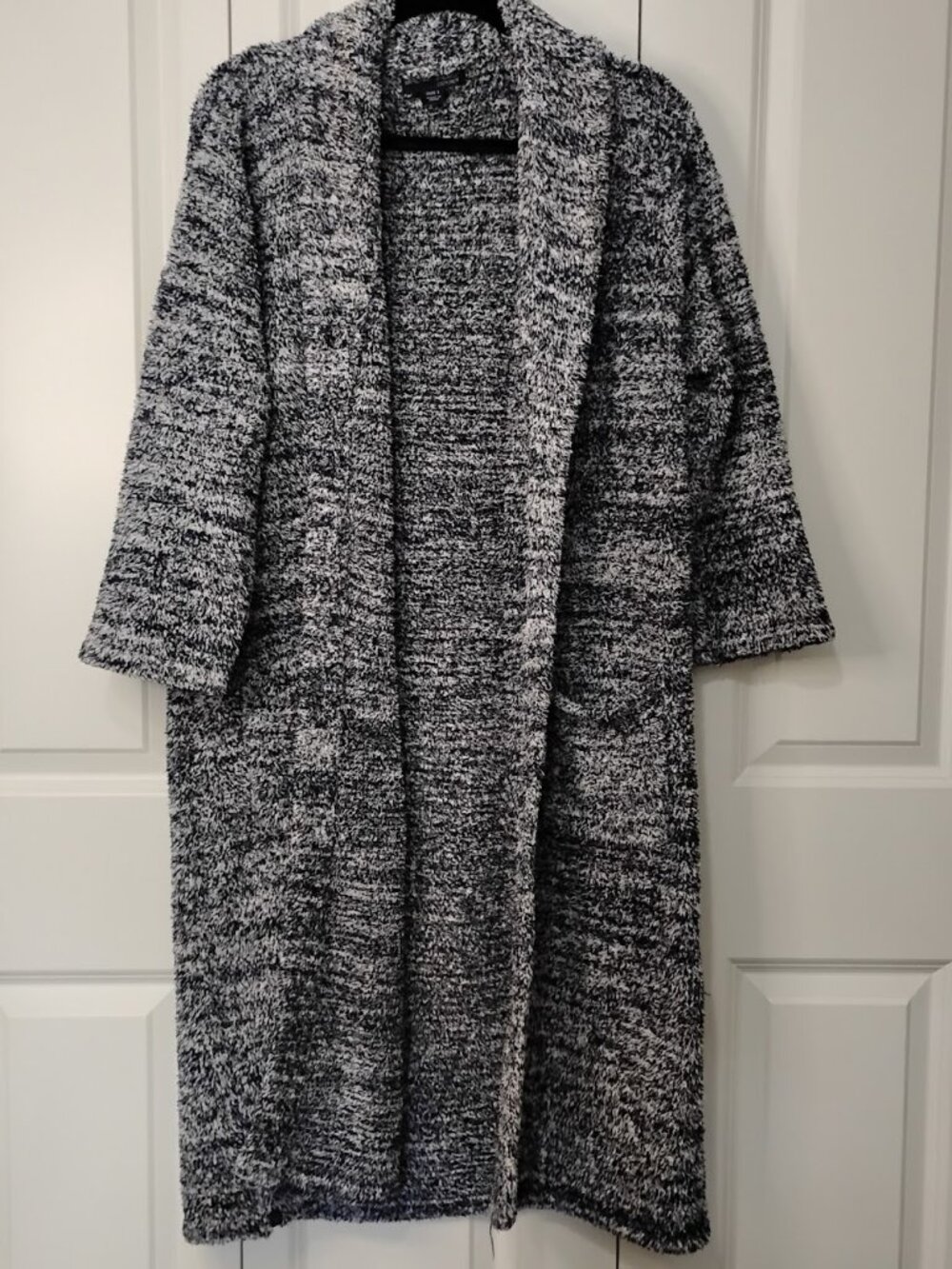 Barefoot Dreams Women's Black White Heathered CozyChic Knit Open Front Robe Sz 1